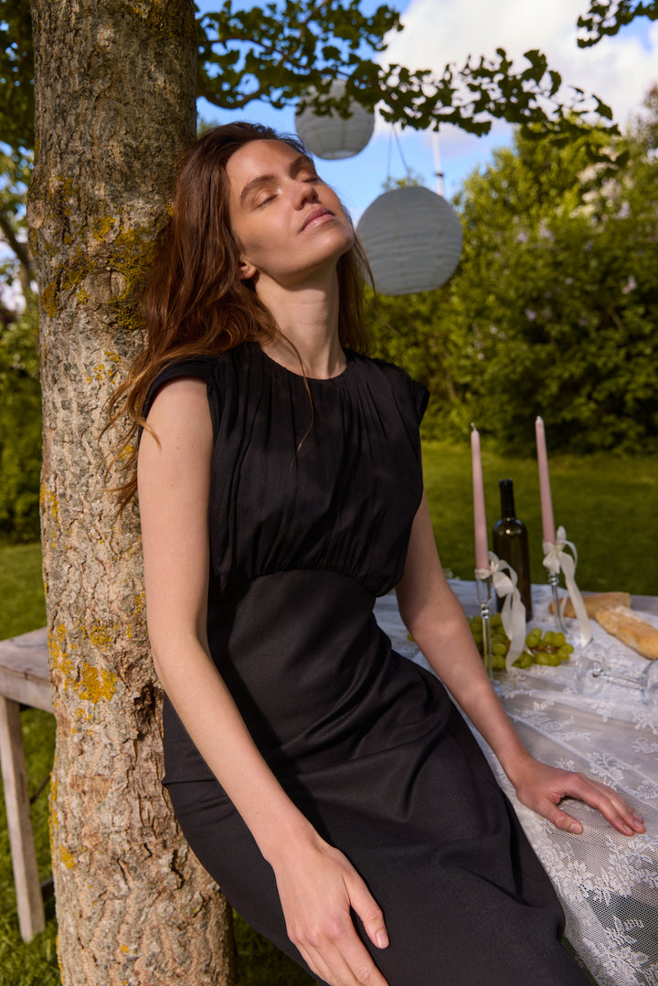 Rue de Femme RDFToulouse kjole DRESSES Sort